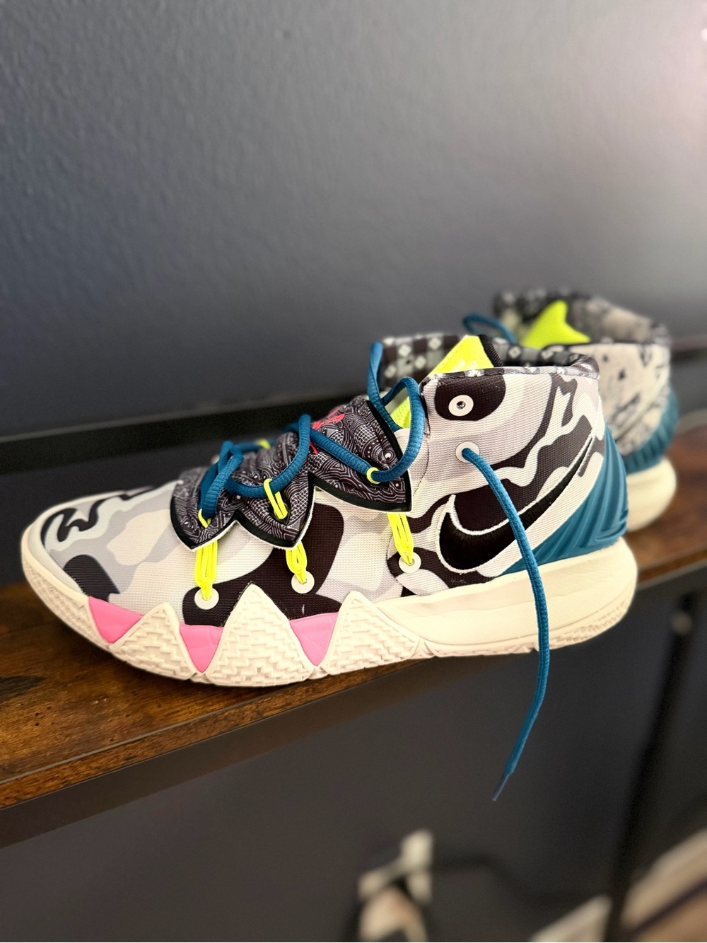 Nike Kyrie 5 "Just Do It"